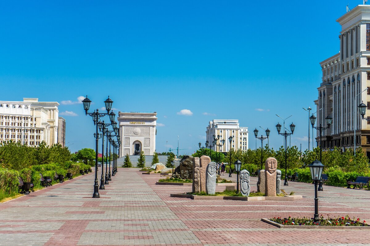 Триумфальная арка «Мәңгілік Ел» в Нур-Султане Триумфальная арка «Мәңгілік Ел»